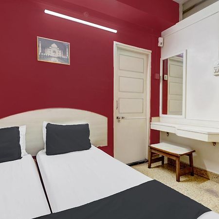 ホテル Spot On Shree Ram Residency フブリ エクステリア 写真