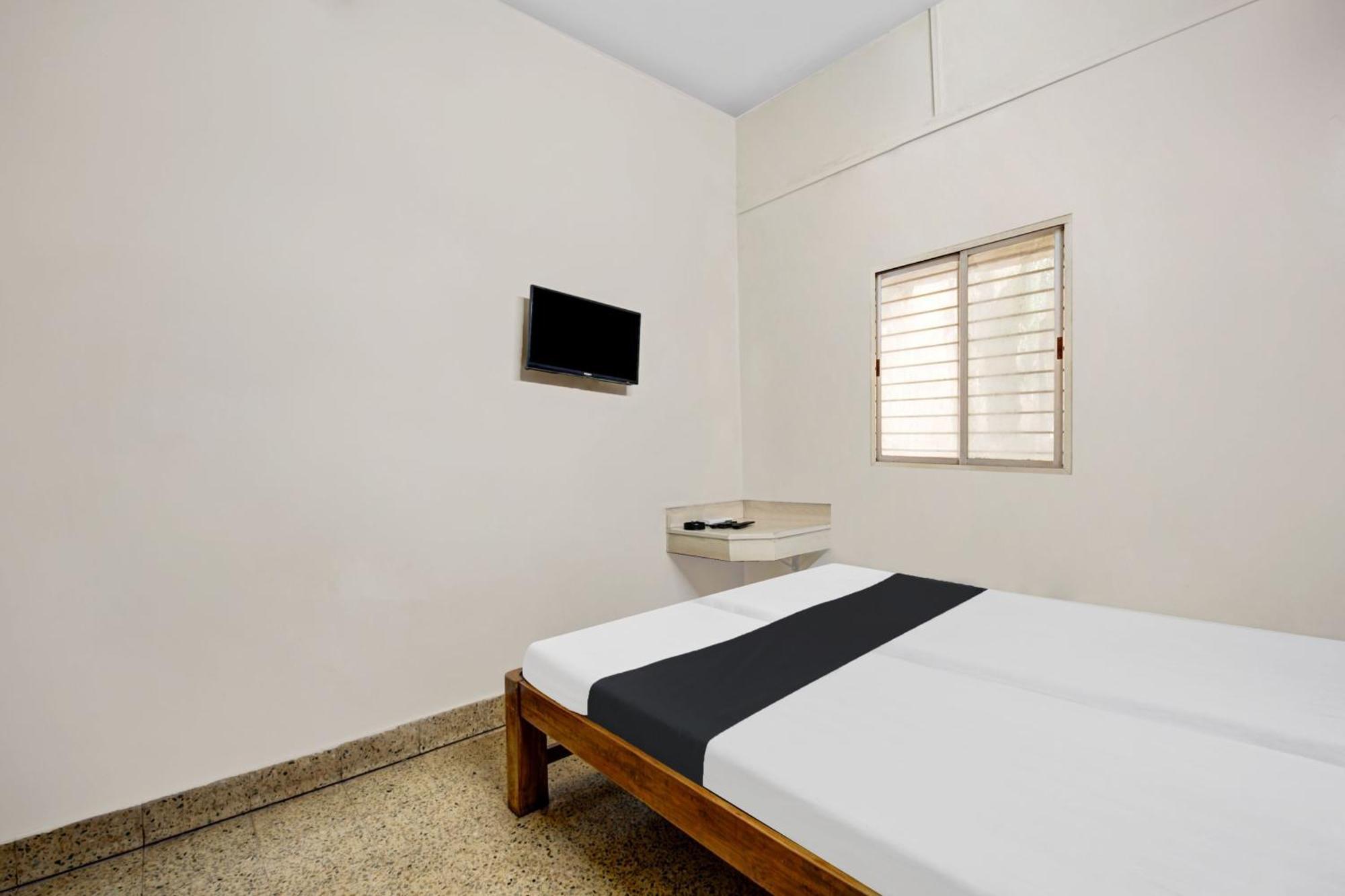 ホテル Spot On Shree Ram Residency フブリ エクステリア 写真