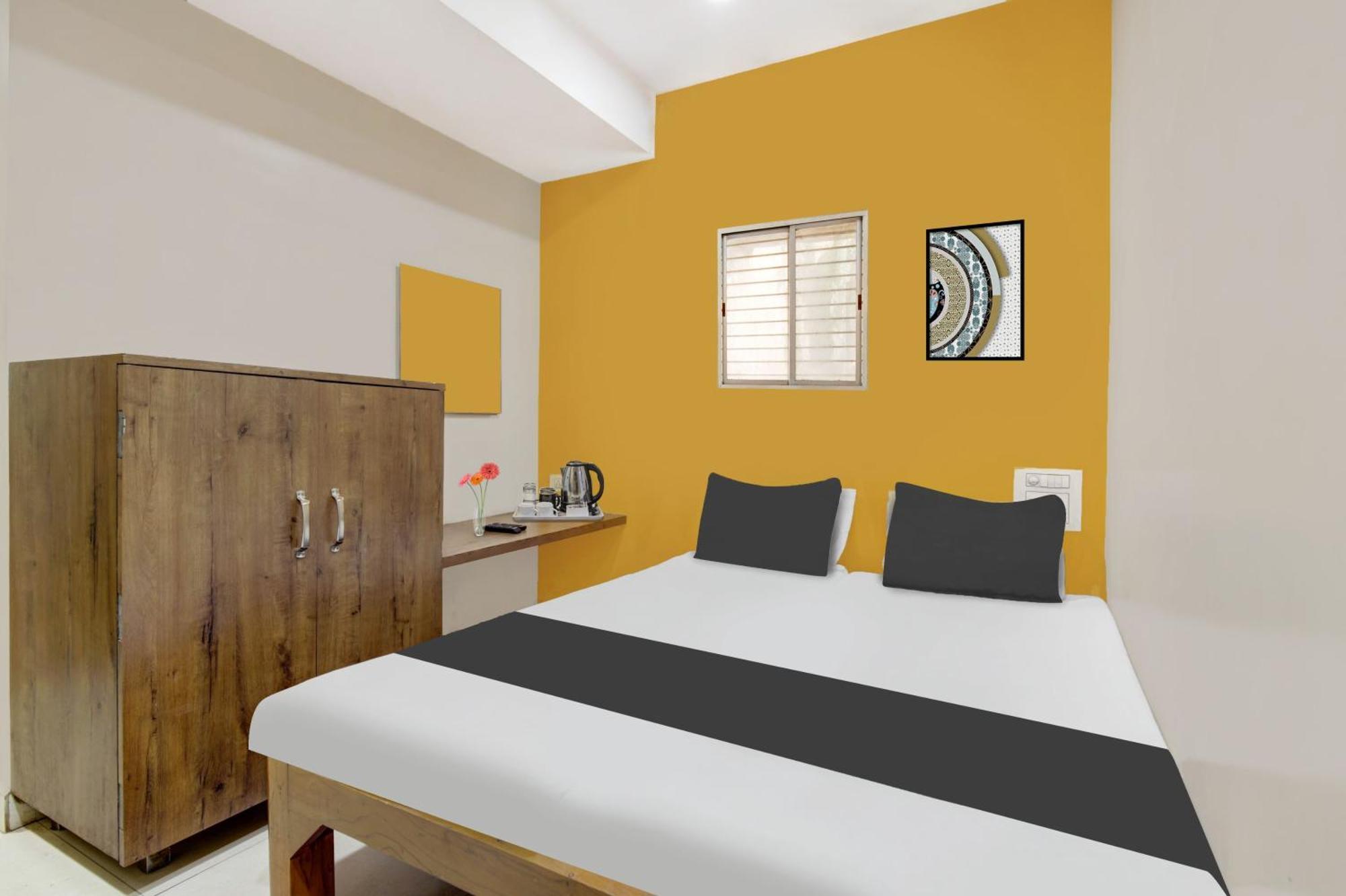 ホテル Spot On Shree Ram Residency フブリ エクステリア 写真