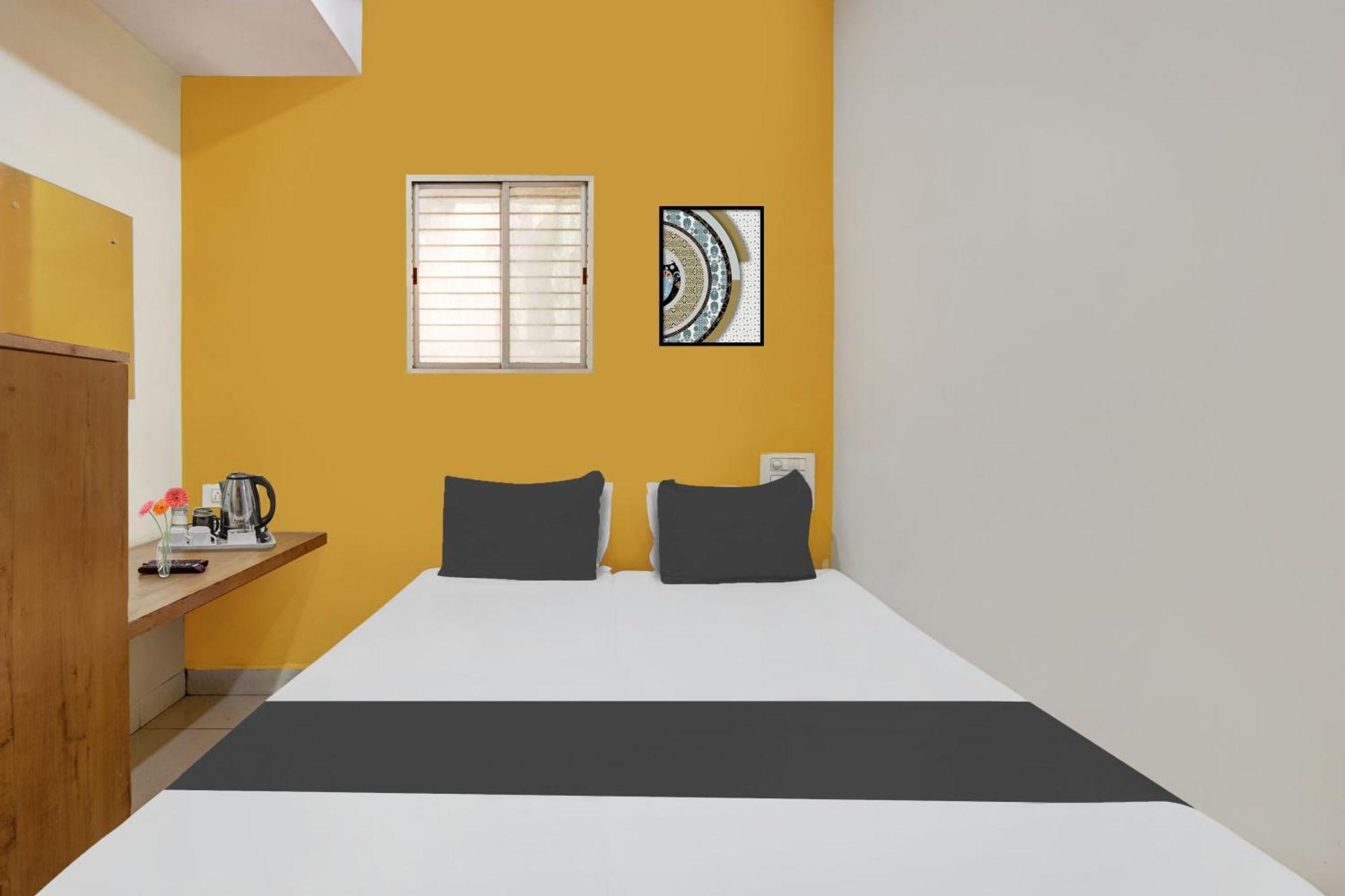 ホテル Spot On Shree Ram Residency フブリ エクステリア 写真