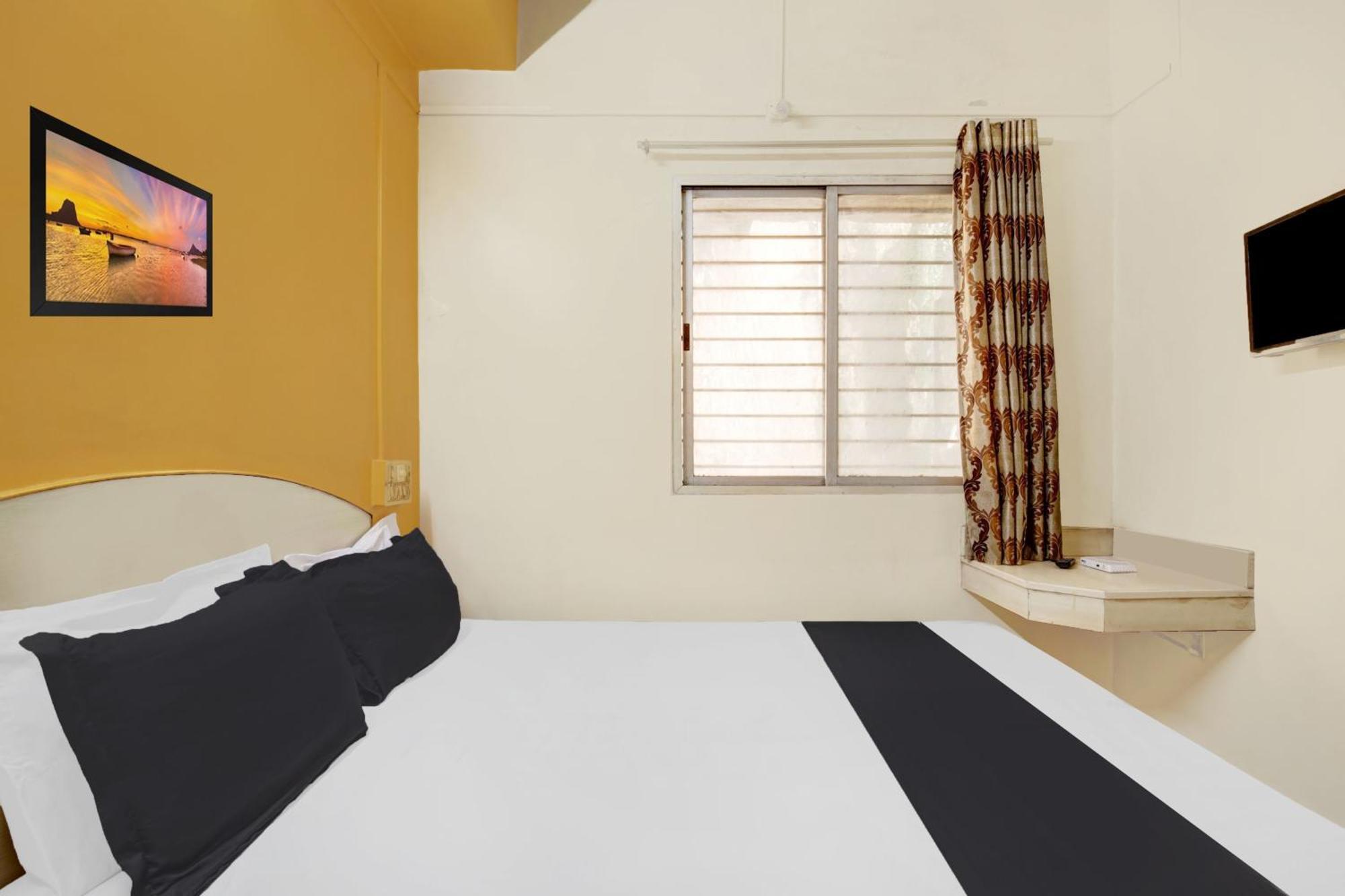 ホテル Spot On Shree Ram Residency フブリ エクステリア 写真
