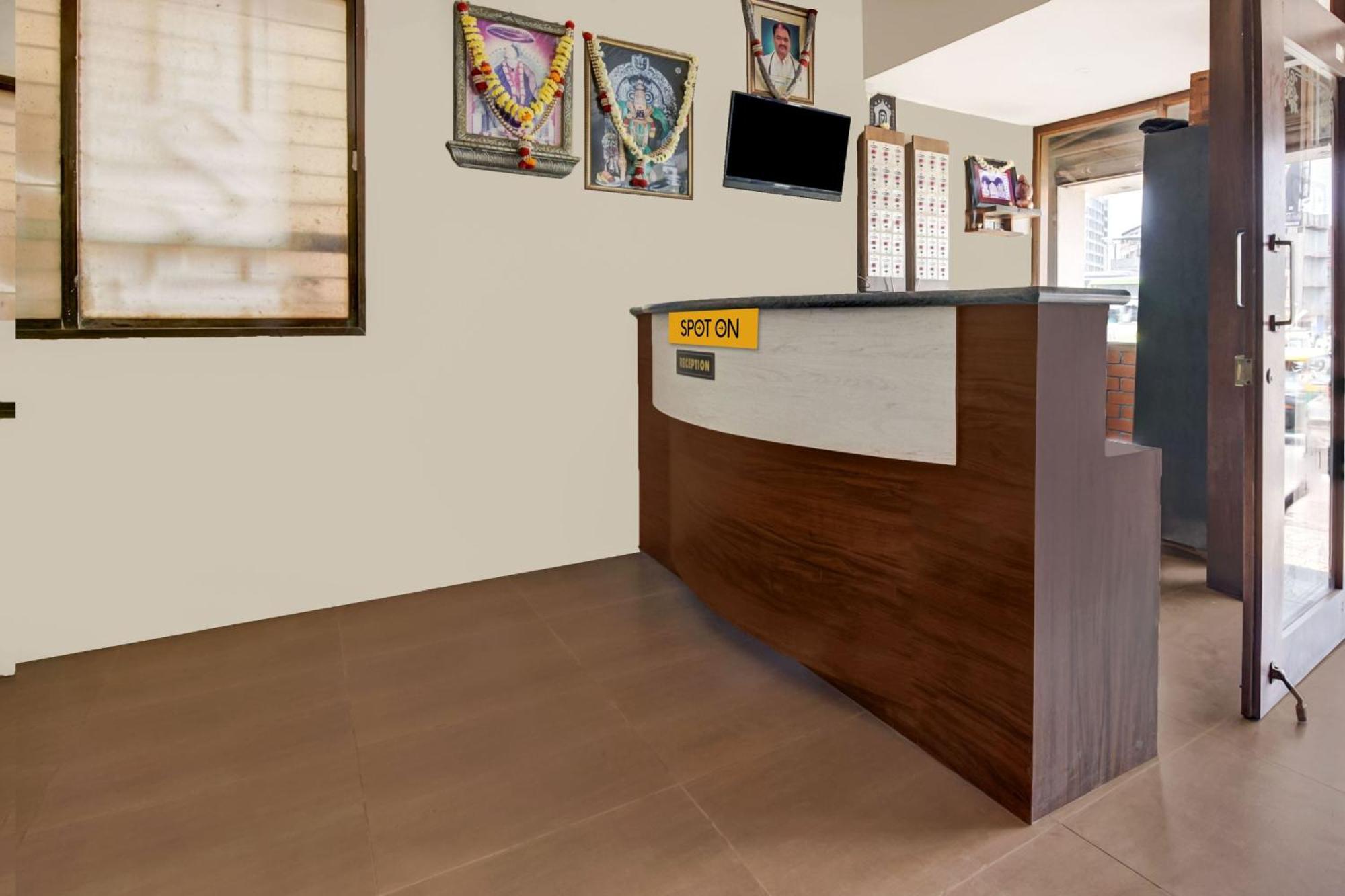 ホテル Spot On Shree Ram Residency フブリ エクステリア 写真