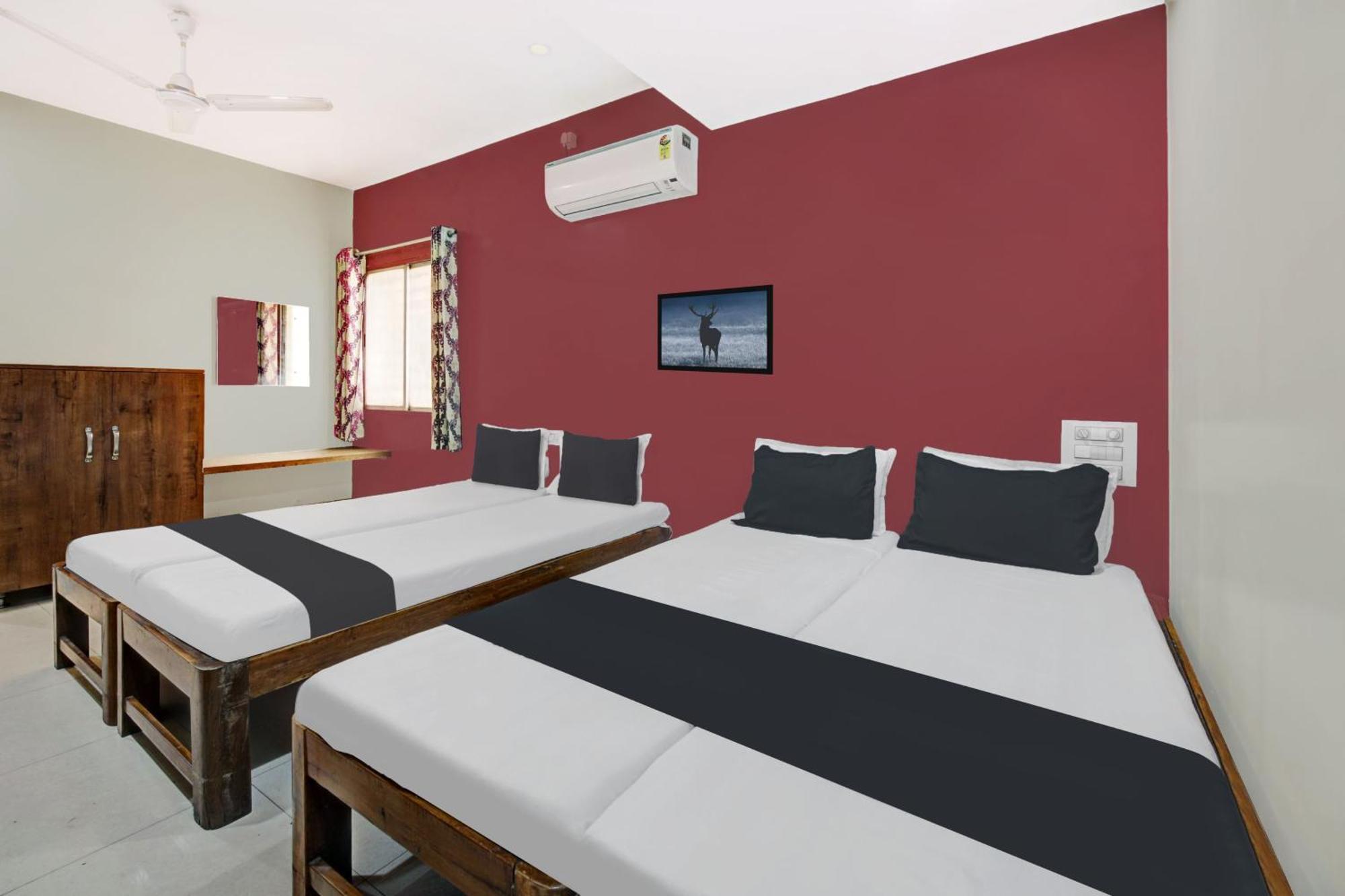 ホテル Spot On Shree Ram Residency フブリ エクステリア 写真